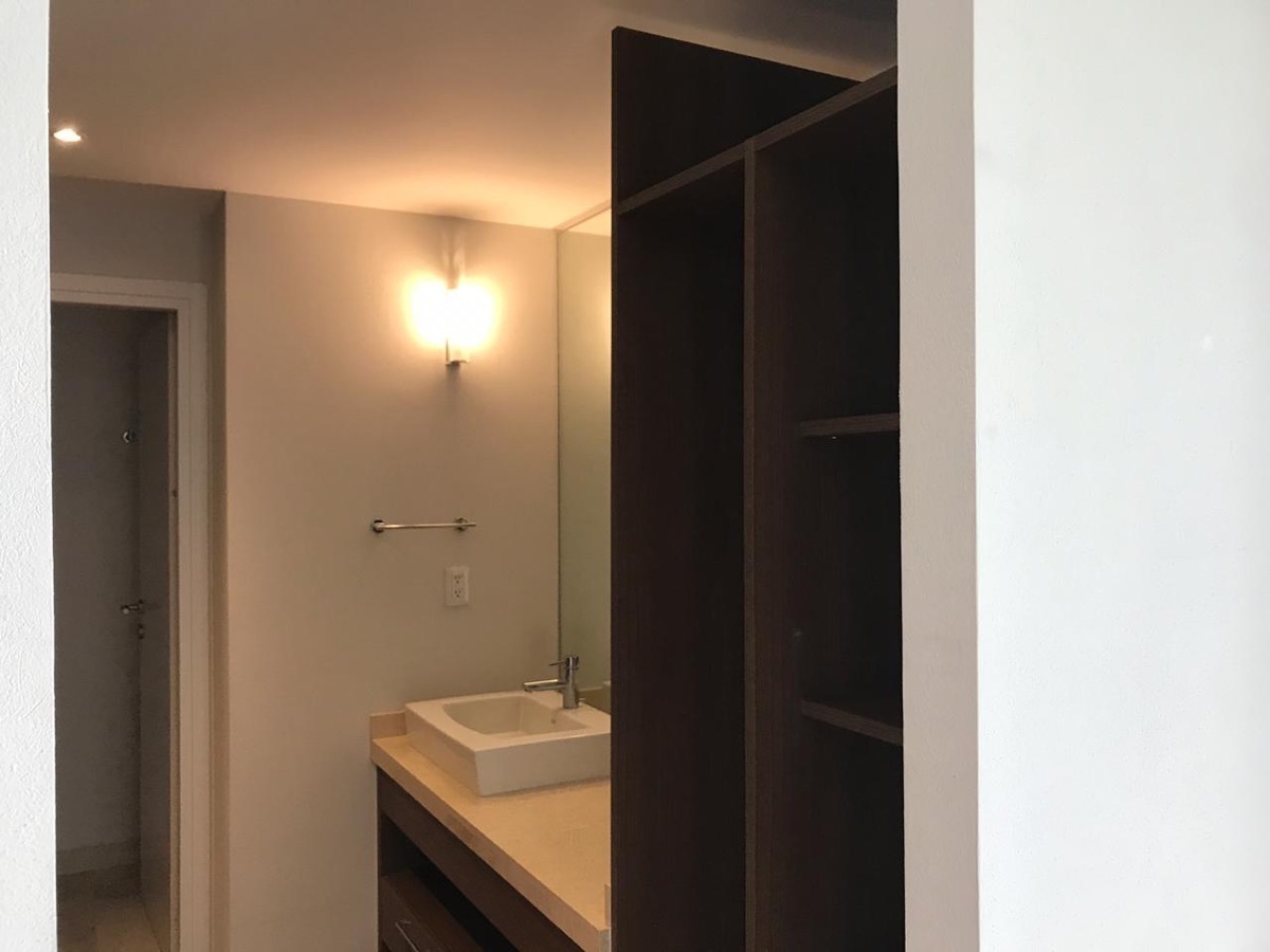 se-renta-departamento-en-central-park-interlomas-de-97mts-2-rec-2-baos8-21074