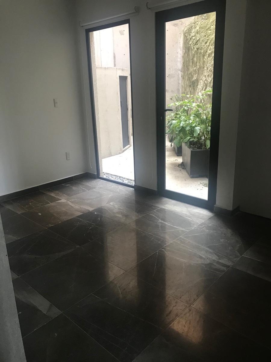 se-renta-hermoso-departamento-con-tres-terrazas9-15878