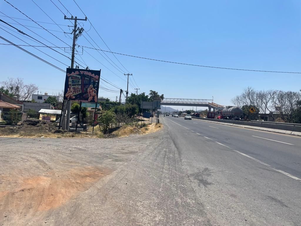 se-renta-local-comercial--bodega-u-oficinas-a-bordo-de-carretera-cuautla-mor2-30377