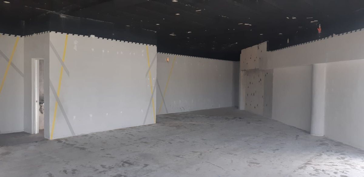 se-renta-local-comercial-de-168m2-en-plaza-exterior12-28319
