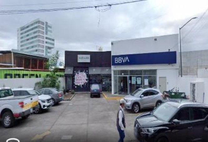 se-renta-local-comercial-en-plaza-presa-irapuato-guanajuato2-29512