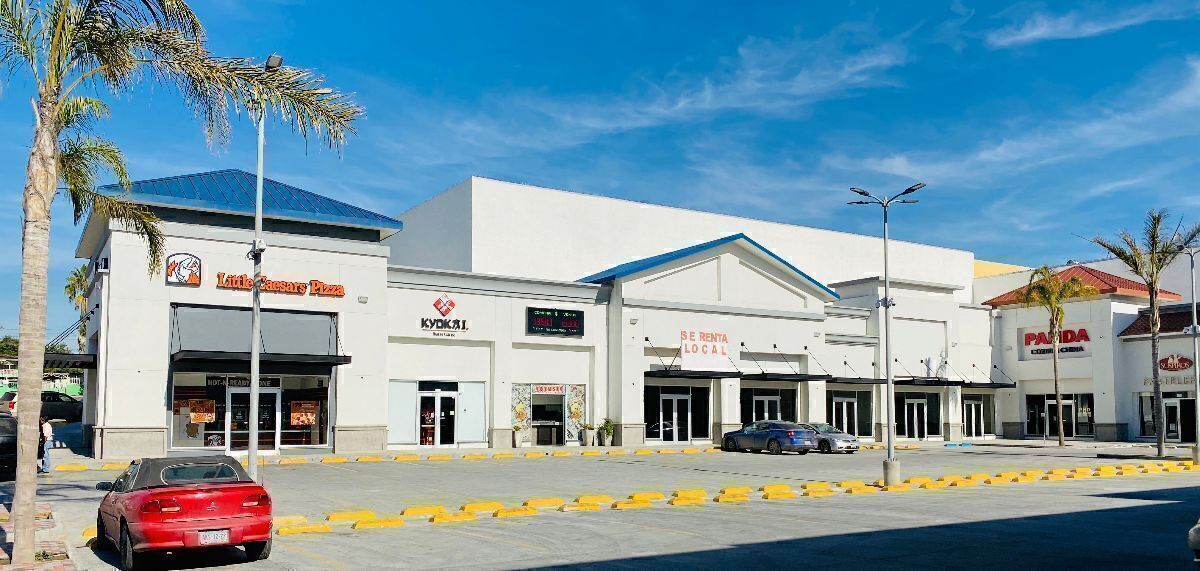se-renta-local-plaza-aeropuerto-colonia-aeropuerto-y-libertad-parte-alta4-26116