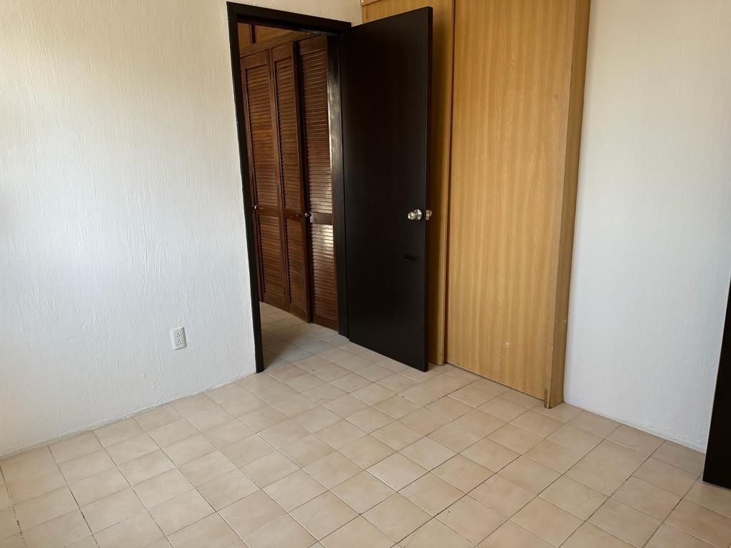 se-vende-casa-dentro-de-coto-nueva-galicia-cerca-de-chapalita-inn-12-30960