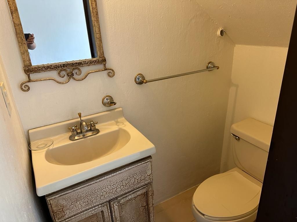 se-vende-casa-dentro-de-coto-nueva-galicia-cerca-de-chapalita-inn-18-30960