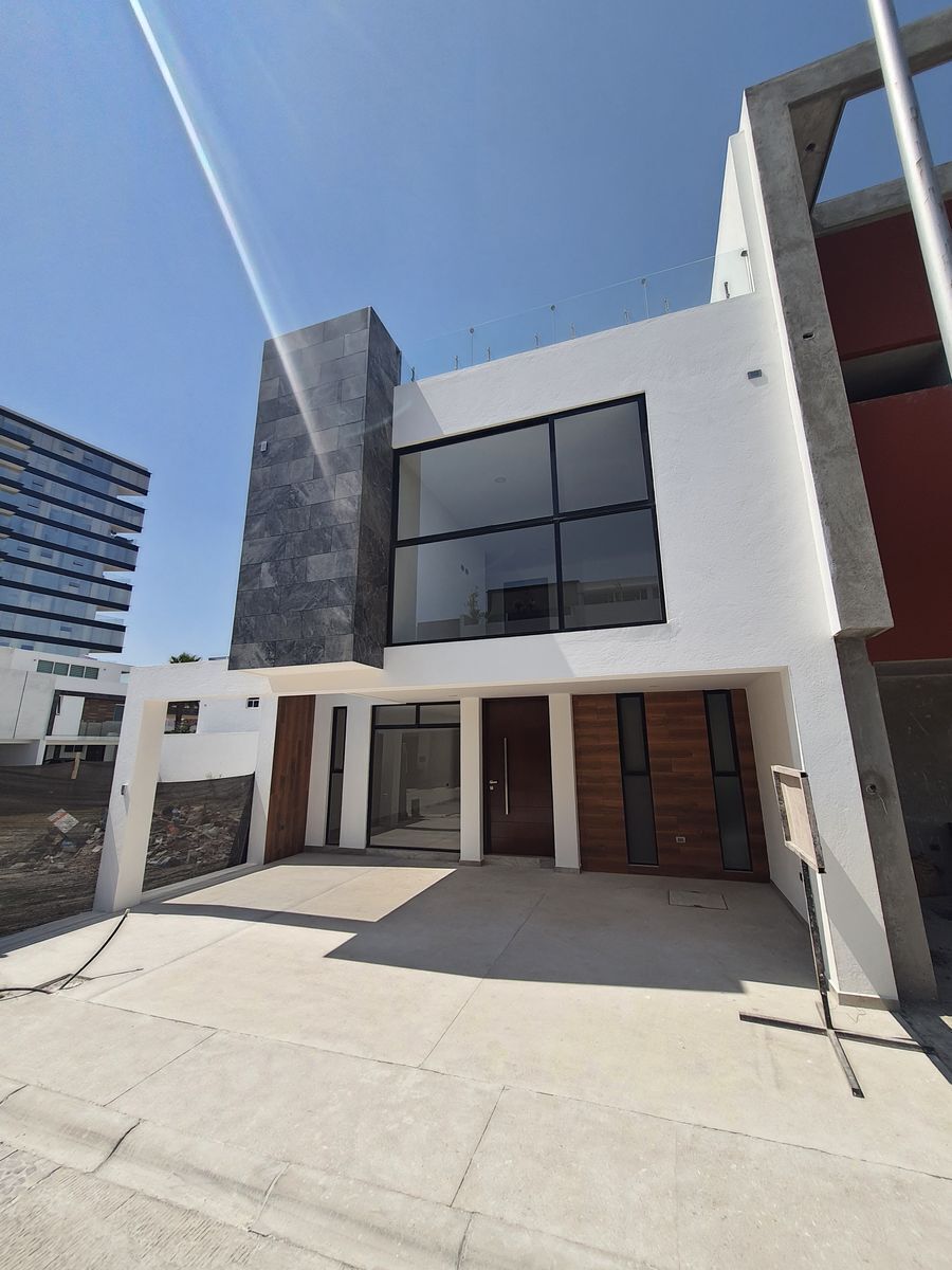 SE VENDE CASA EN SANTA TERESA RESIDENCIAL