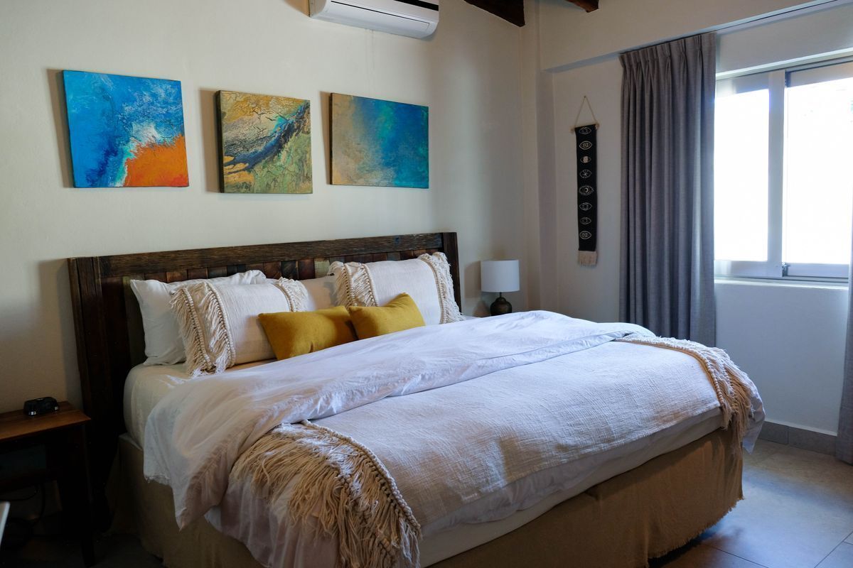stunning-beachfront-villa10-18733