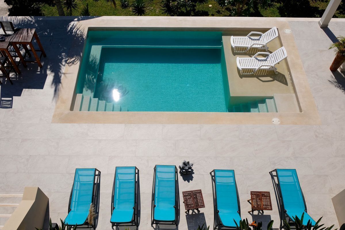 stunning-beachfront-villa15-18733