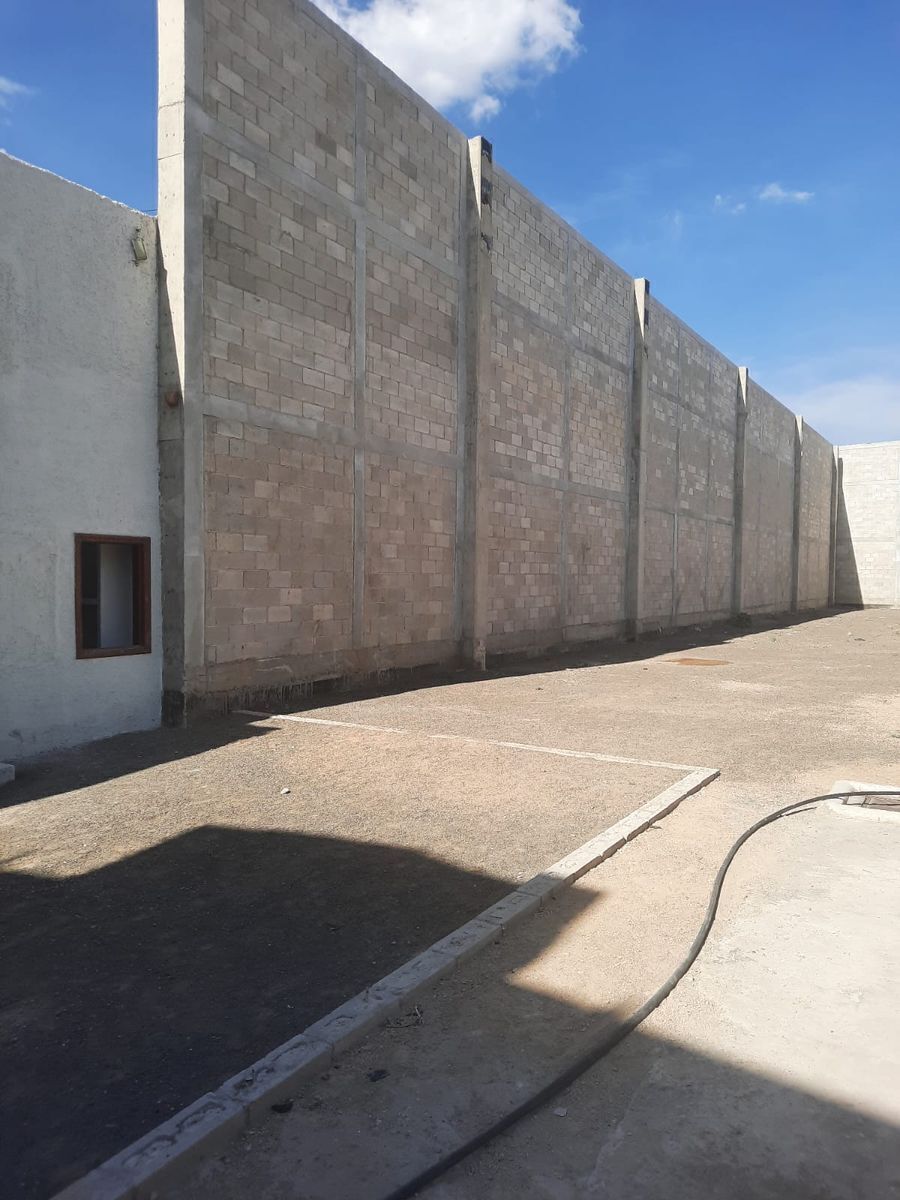 terreno-a-espaldas-de-central-camionera-nueva--a-50m--de-carretera-zapotlanejo6-38082