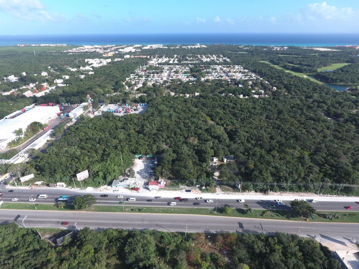 terreno-comercial-en-playa-del-carmen-centro-solidaridad10-8225