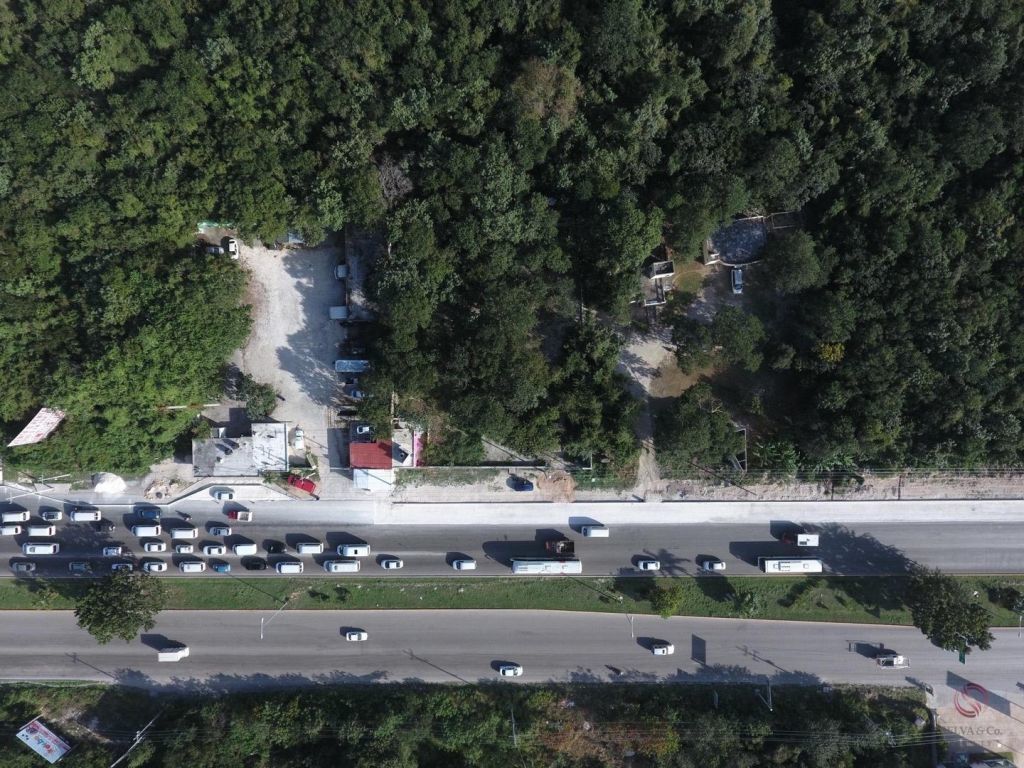 terreno-comercial-en-playa-del-carmen-solidaridad11-8022