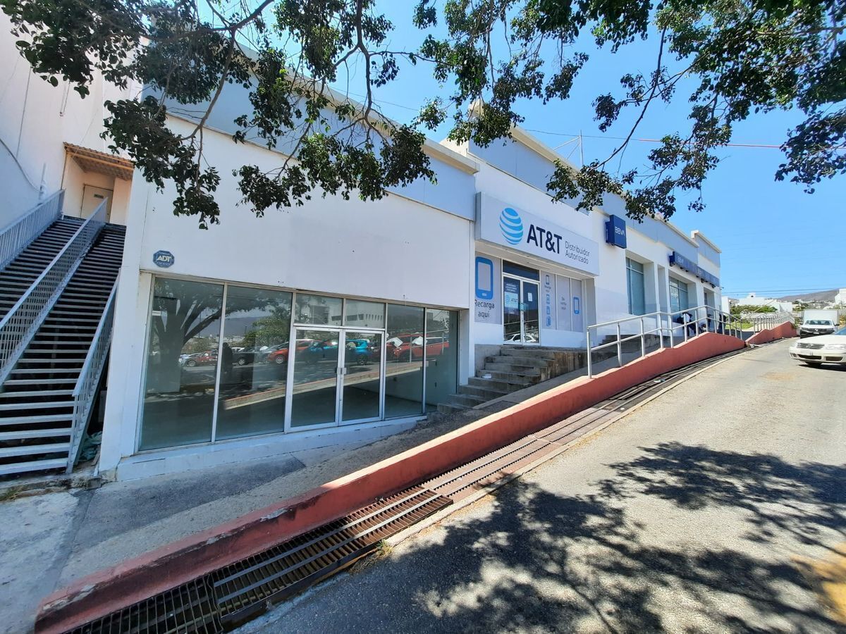 terreno-comercial-en-renta-con-estacionamiento-en-plaza-mirador4-15832