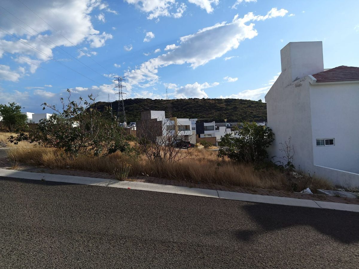 terreno-en-esquina-en-venta-dentro-de-punta-esmeralda5-31518