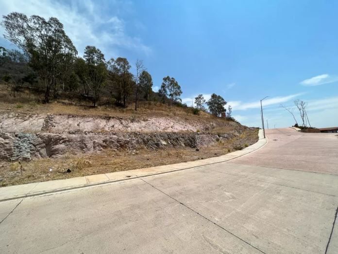 terreno-en-venta-arboledas-tres-maras-vista-panormica-a-metros-casa-club3-13674