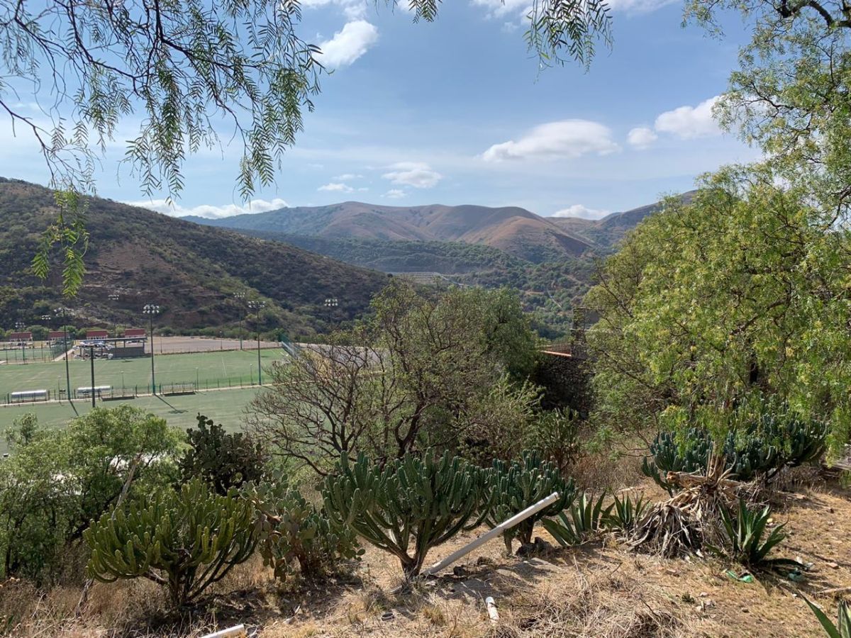 terreno-en-venta-con-cuatro-locales-en-valenciana-guanajuato-guanajuato2-30814
