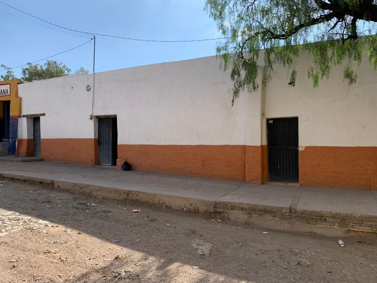terreno-en-venta-con-cuatro-locales-en-valenciana-guanajuato-guanajuato6-30814