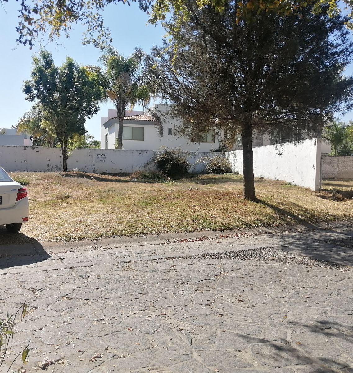 terreno-en-venta-dentro-de-coto-siena-en-valle-real4-27153