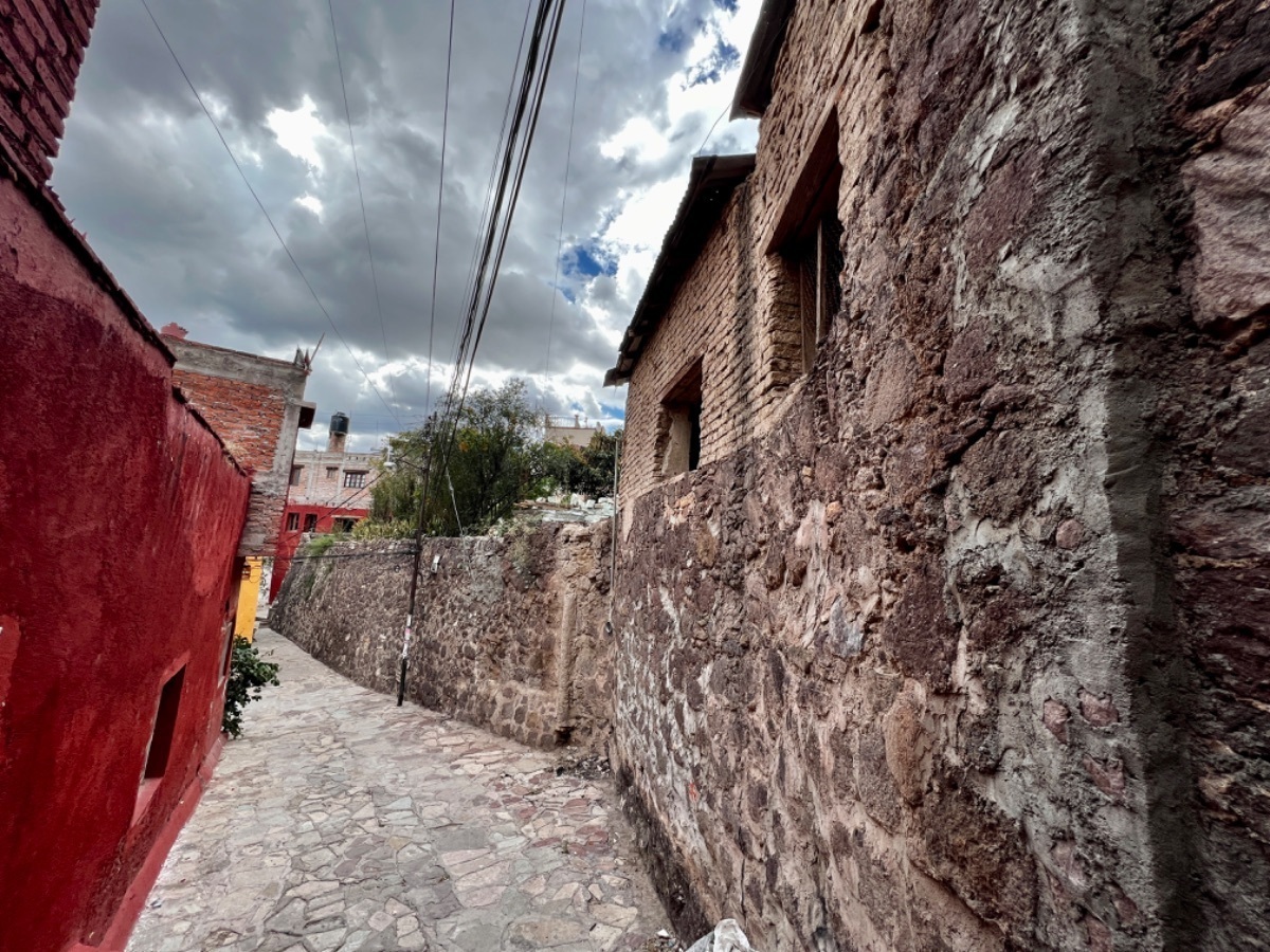 terreno-en-venta-en-zona-centro-con-tres-mini-departamentos-en-mexiamora3-32284