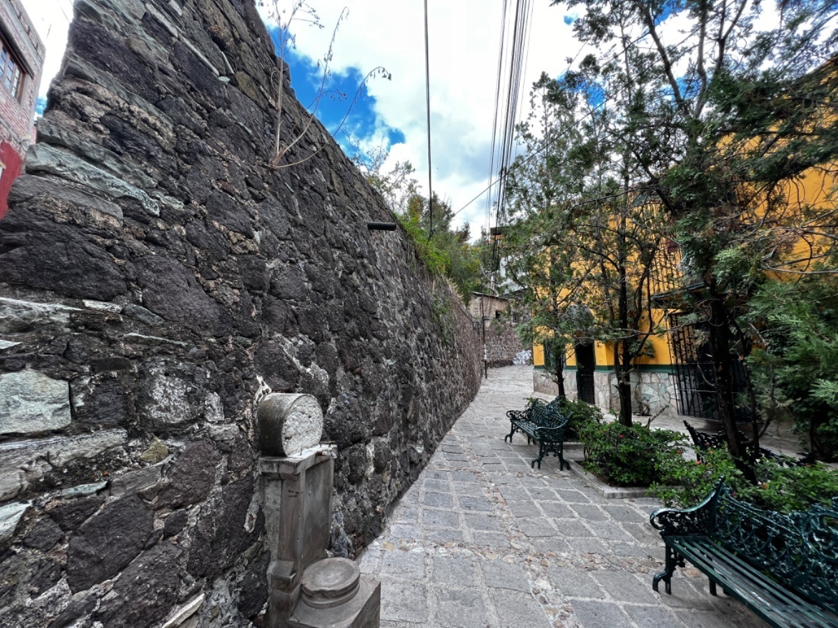 terreno-en-venta-en-zona-centro-con-tres-mini-departamentos-en-mexiamora7-32284