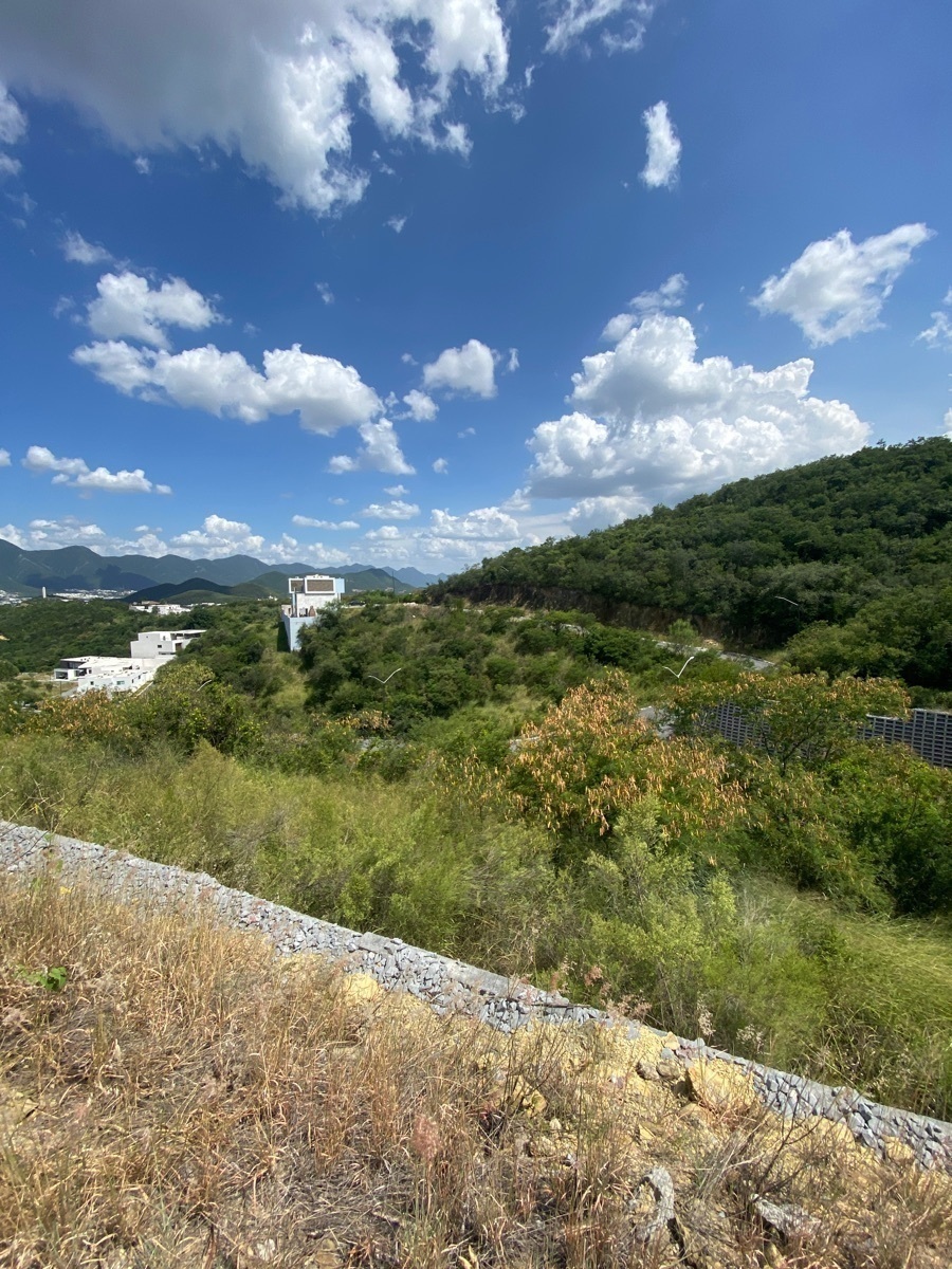 Terreno en venta, Jardines de Valle Alto, Carretera Nacional