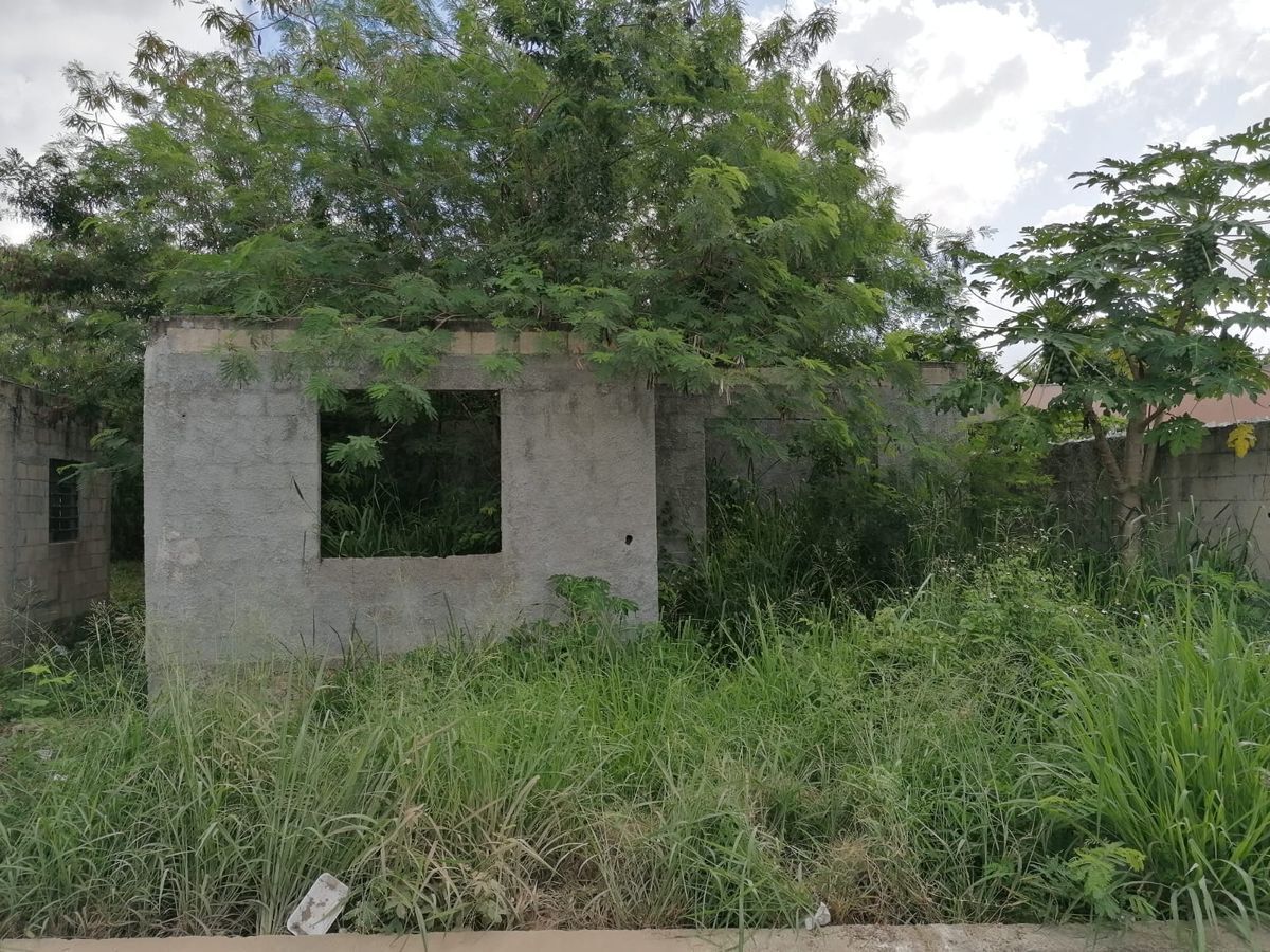 TERRENO EN VENTA MERIDA DE 10 X 40 mts EN LEONA VICARIO