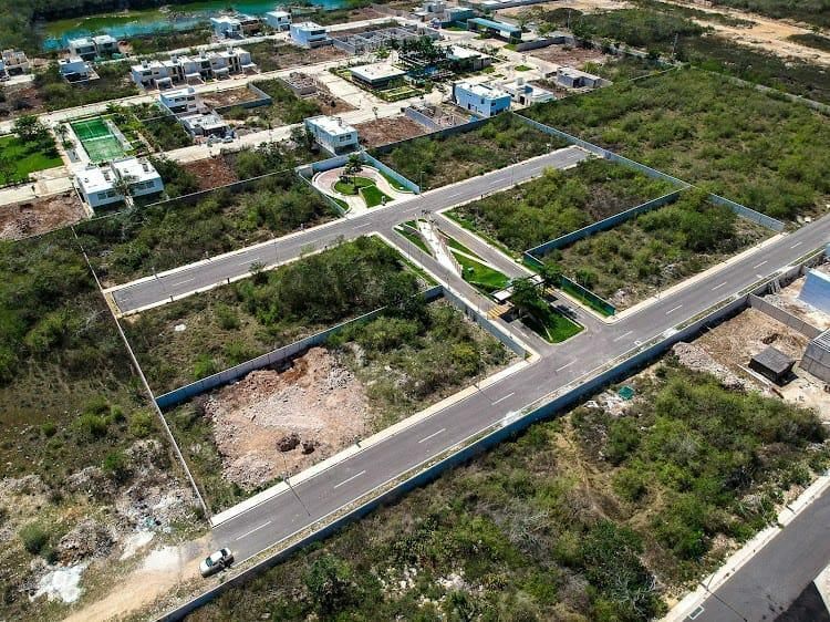 Terreno residencial en venta al norte de Mérida (Entrega Inmediata)