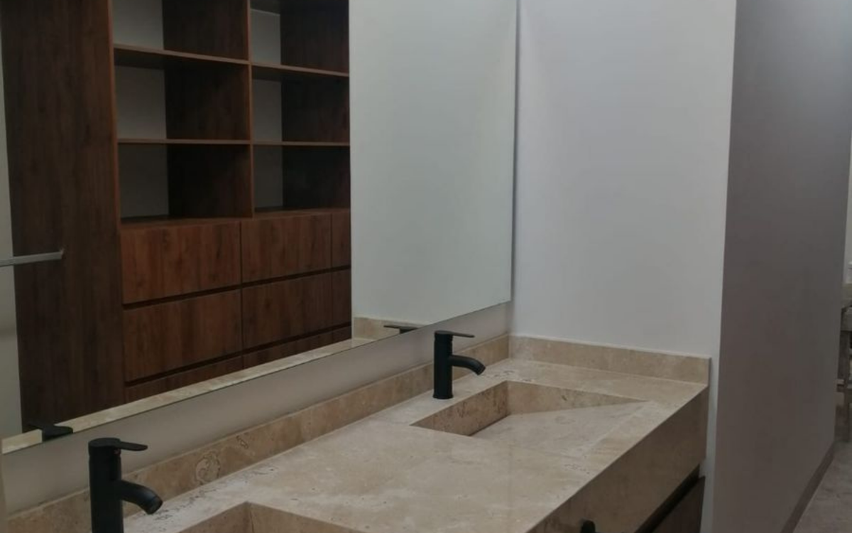 venta--casa-4-recmaras-en-lomas-de-juriquilla-quertaro18-13351