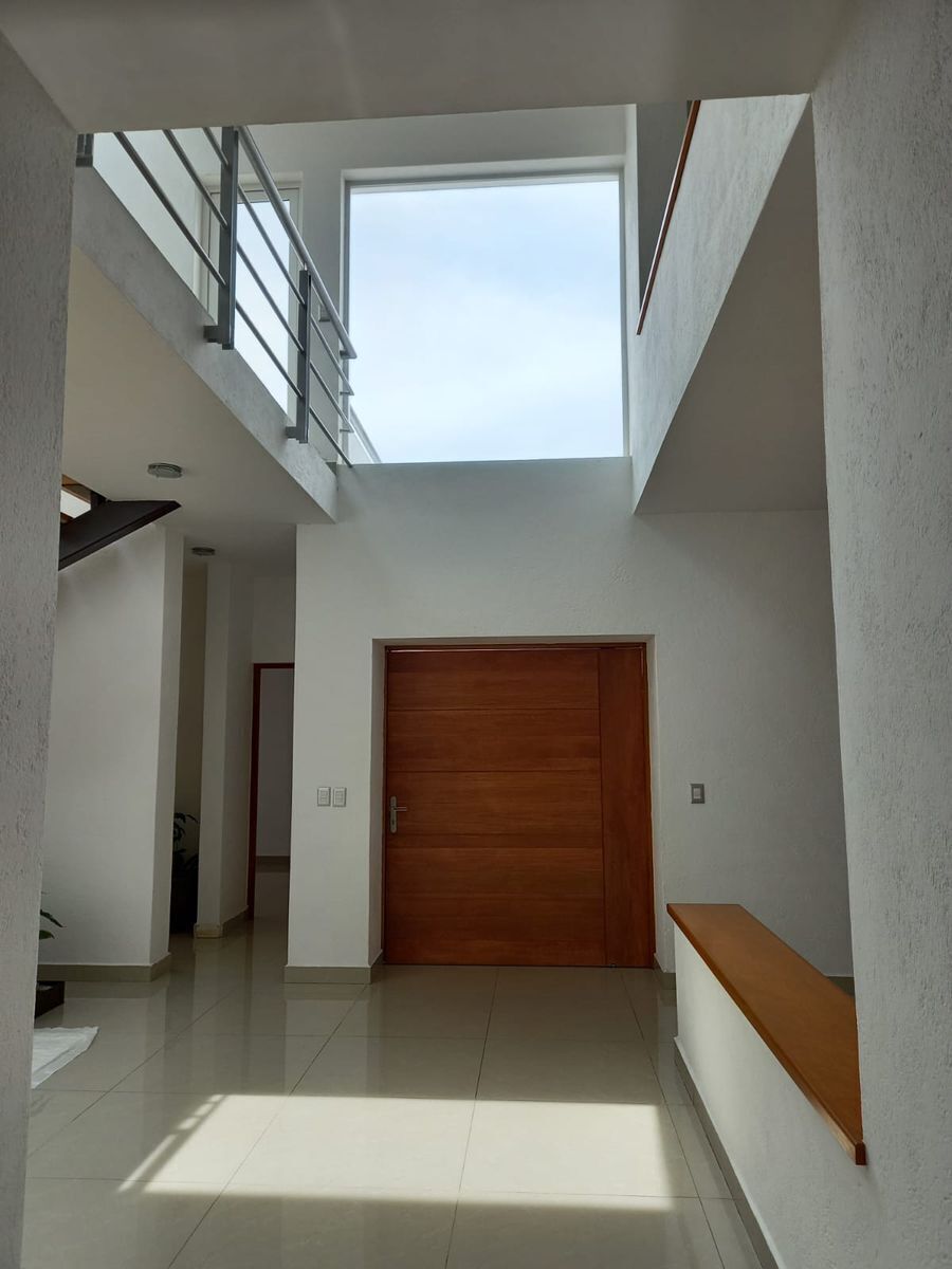 venta--casa-de-4-recmaras-en-el-campanario-quertaro21-13348
