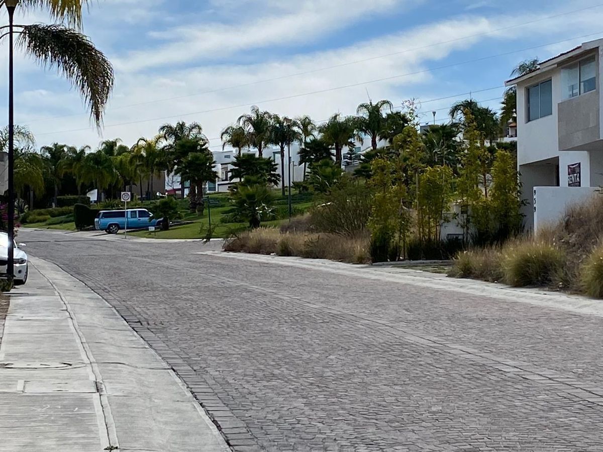 venta--terreno-habitacional-en-cumbres-del-lago-quertaro6-13359