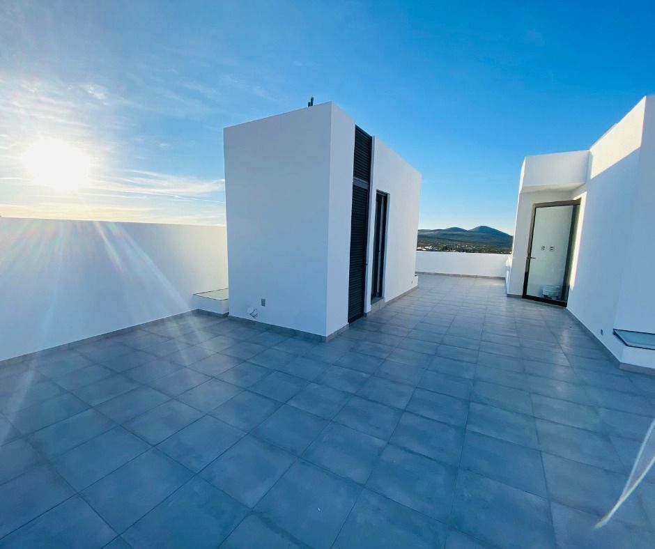venta-casa-con-alberca-zibata--quertaro15-12572