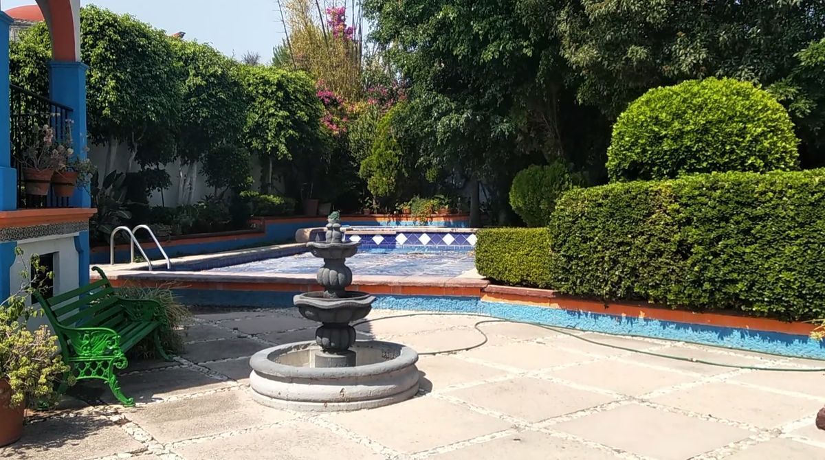 venta-casa-estilo-colonial-en-privada-con-alberca3-23199