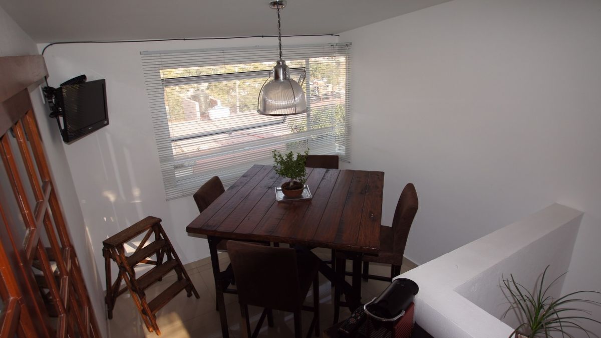 venta-casa-remodelada-con-jardin-hermosa-vista-jardines-de-san-mateo8-27645