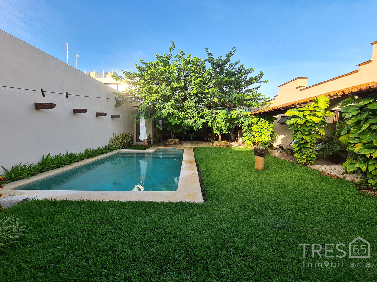 venta-de-amplia-residencia-de-una-planta-al-norte-de-merida39-38385