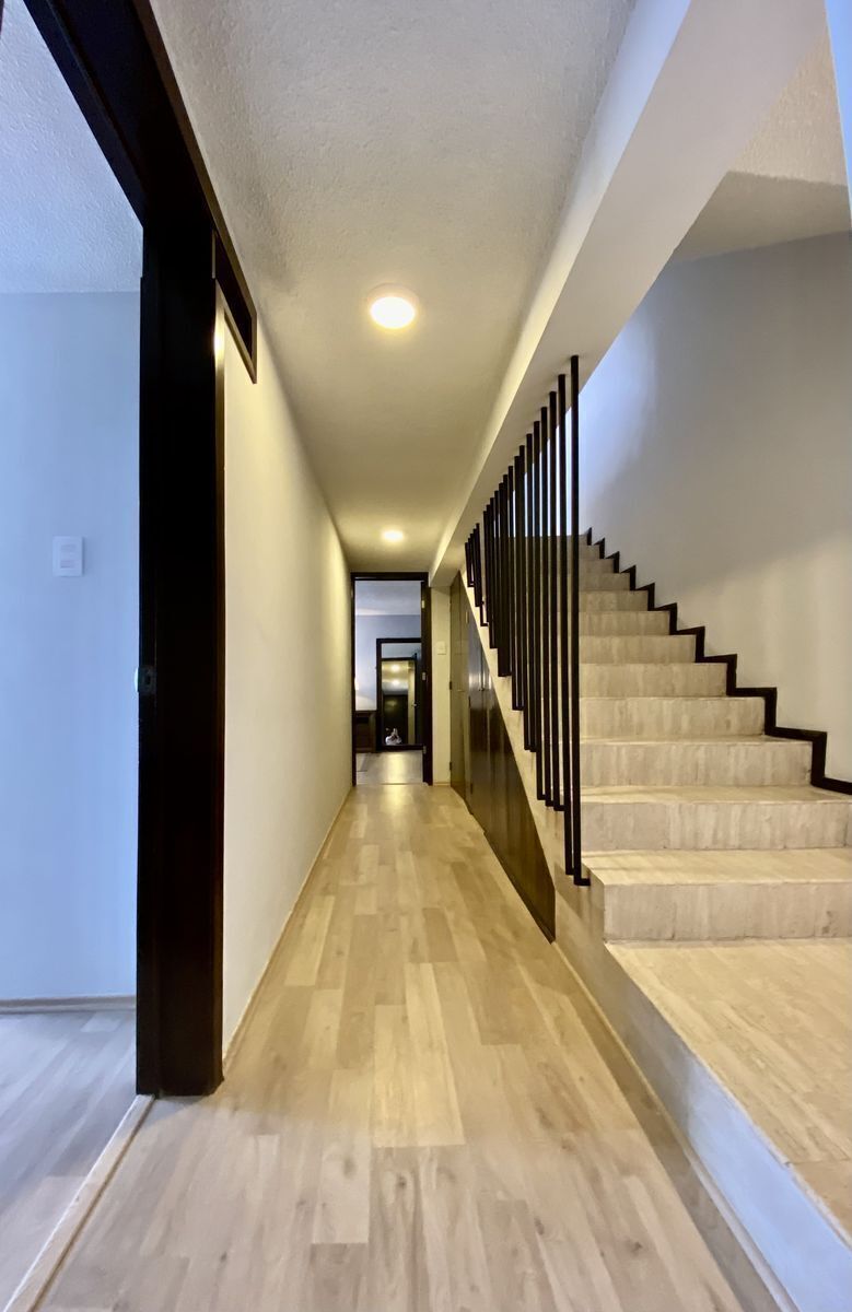 venta-de-casa-de-4-recamaras-terrazas-y-balcones-impecable20-22659