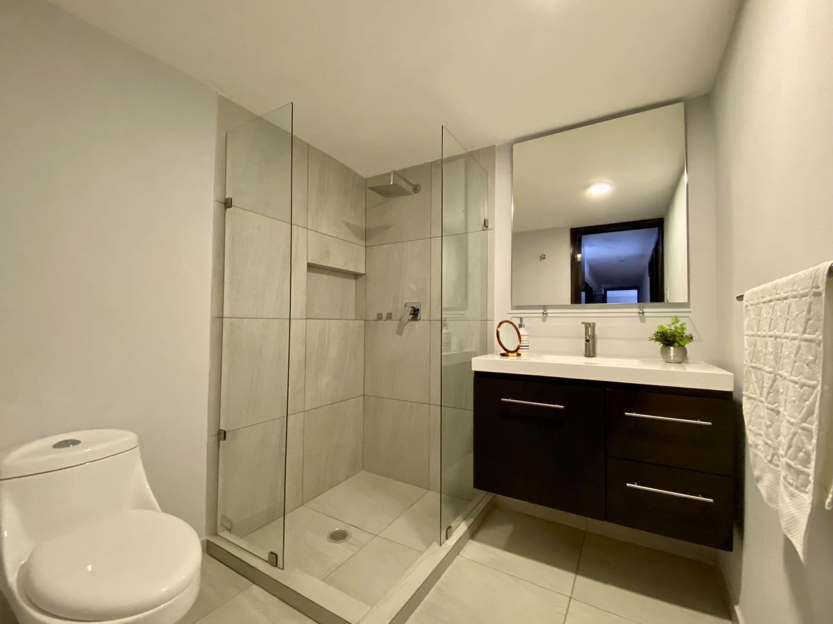 venta-de-casa-de-4-recamaras-terrazas-y-balcones-impecable28-22659