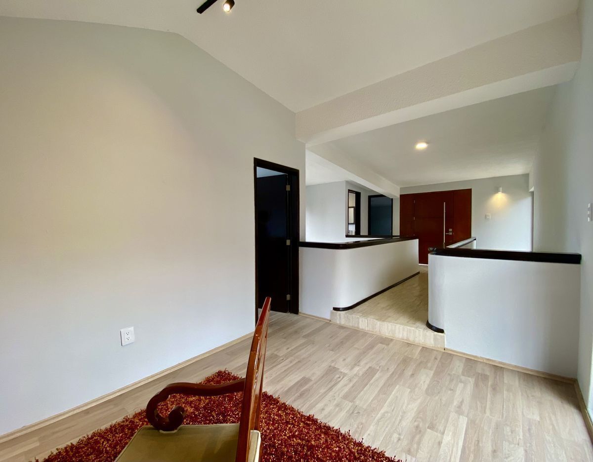 venta-de-casa-de-4-recamaras-terrazas-y-balcones-impecable6-22659