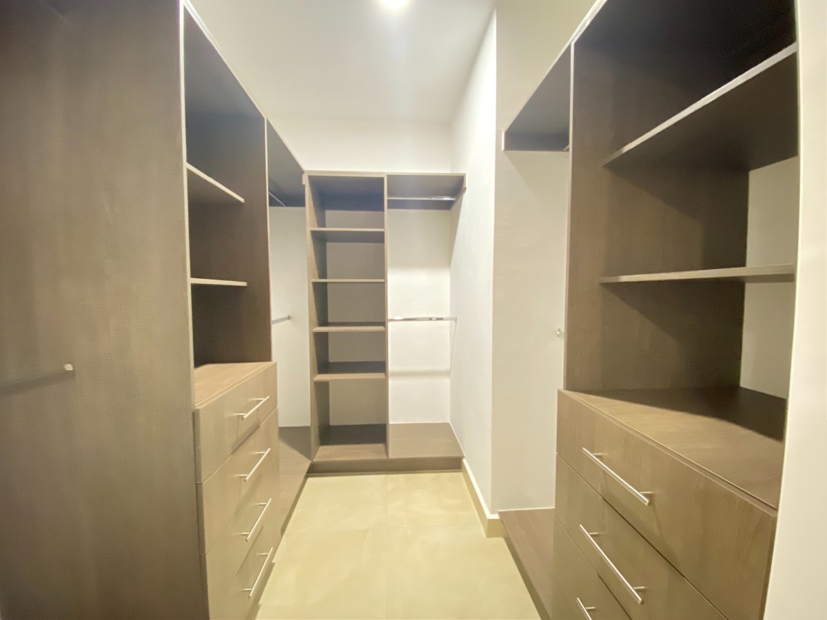 venta-de-casa-en-la-vista11-23077