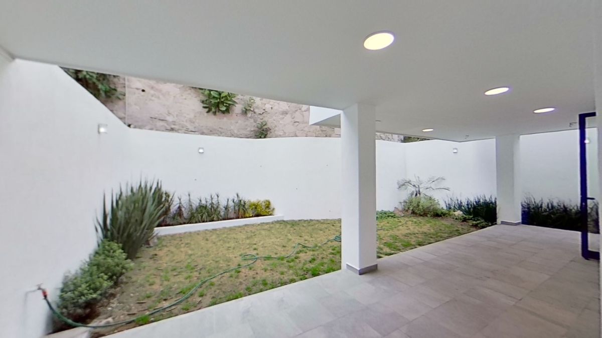 venta-de-casa-nueva-moderna-con-amplios-espacios-vilaqua-lomas-de-bellavista22-22637