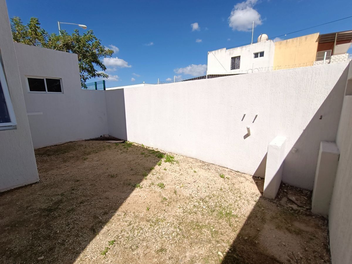 venta-de-casas-dentro-de-la-ciudad-de-mrida-de-dos-plantas-asmagna16-21154