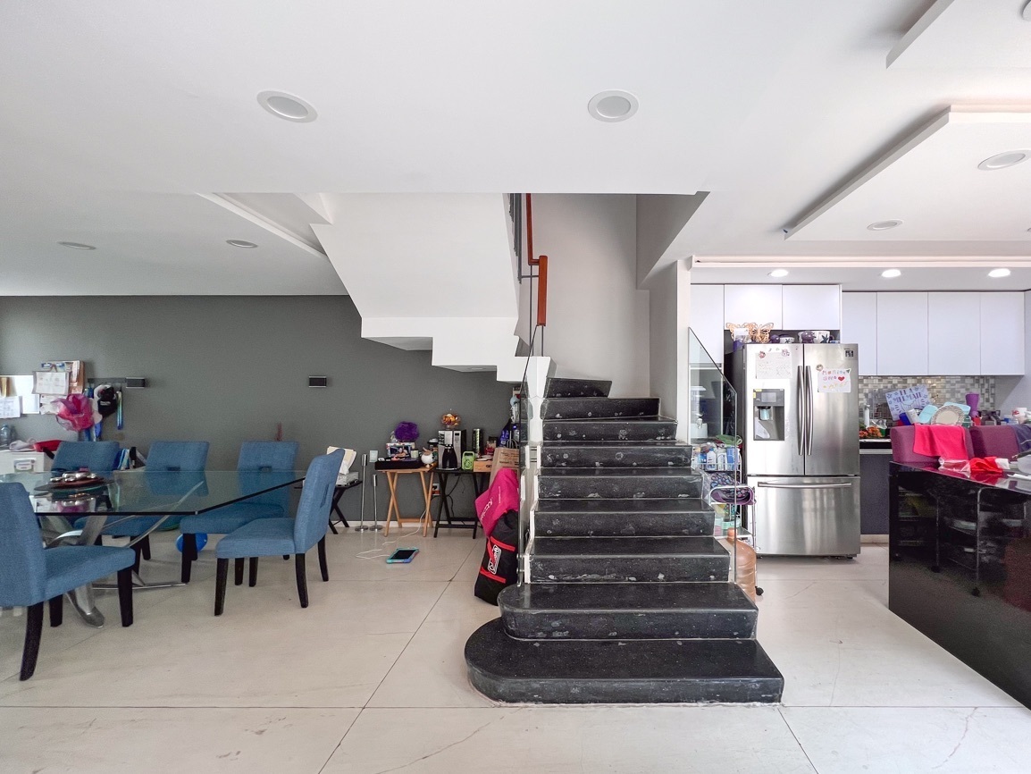 venta-en-alpes-casa---en-cerrada-5-recamaras12-37302