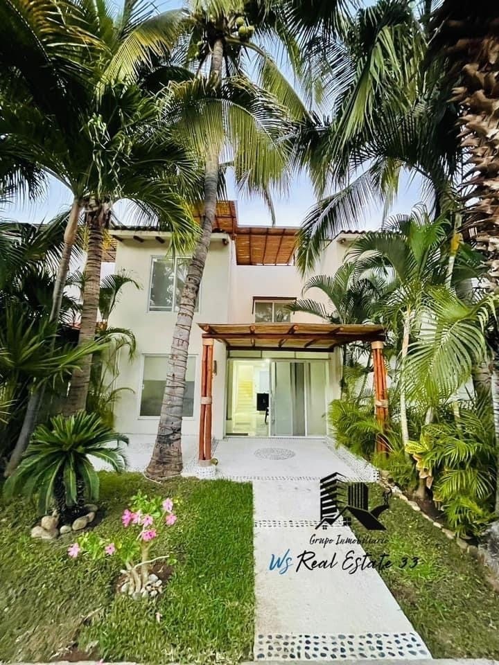 Villa en venta de 2 niveles con Roof Garden